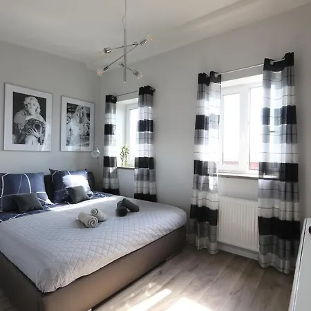 Kopernika Apartment *